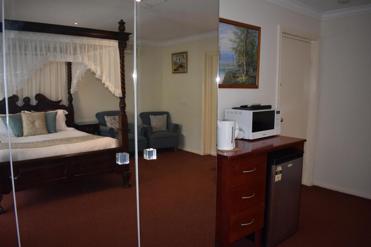 Sanctuary House Resort Motel Гілсвілл Екстер'єр фото