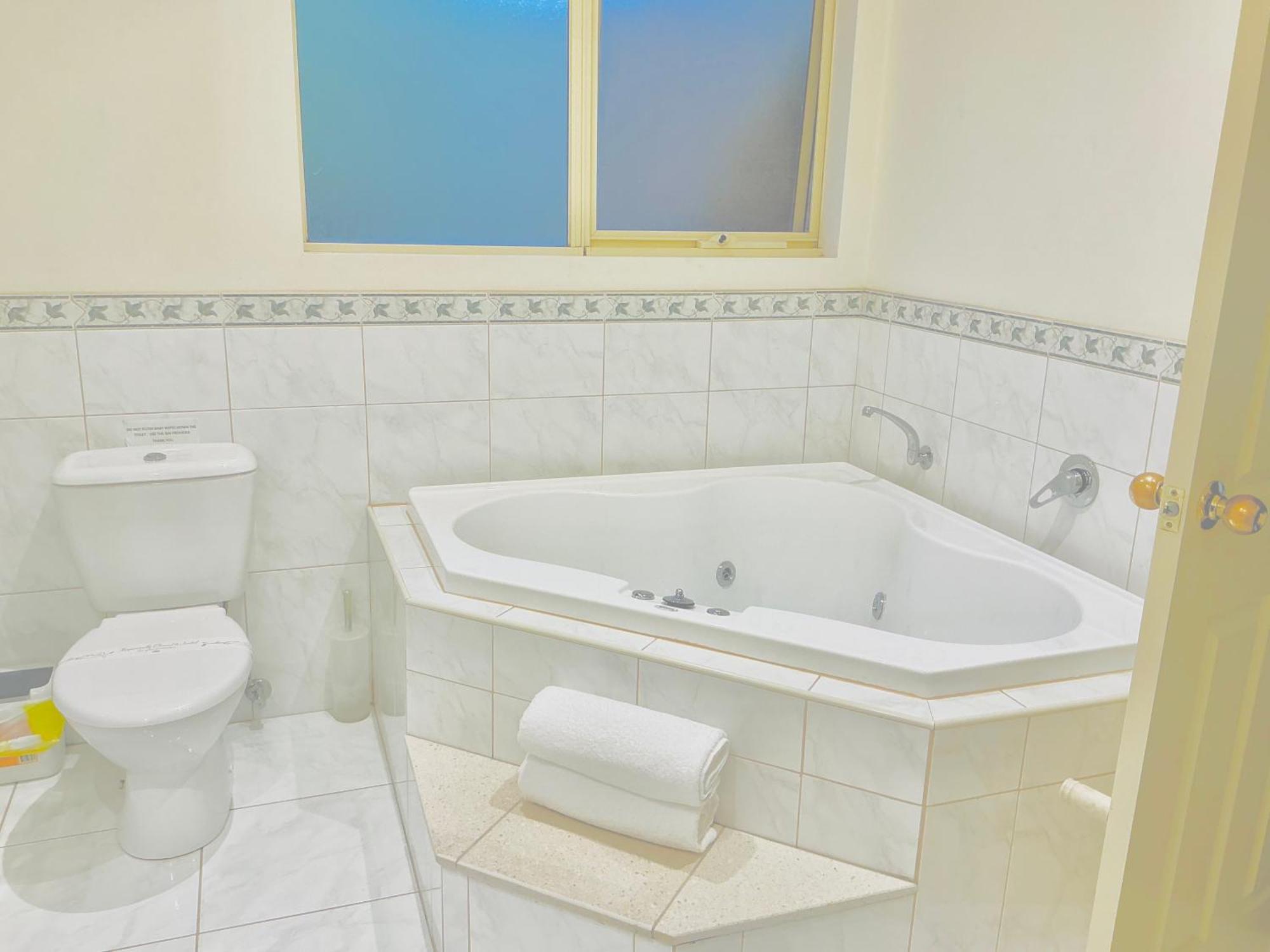Sanctuary House Resort Motel Гілсвілл Екстер'єр фото